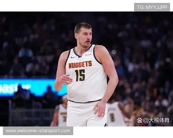 14中10！约基奇超神32+14+14打爆步行者：9战6次三双剑指历史三双王，约基奇单打